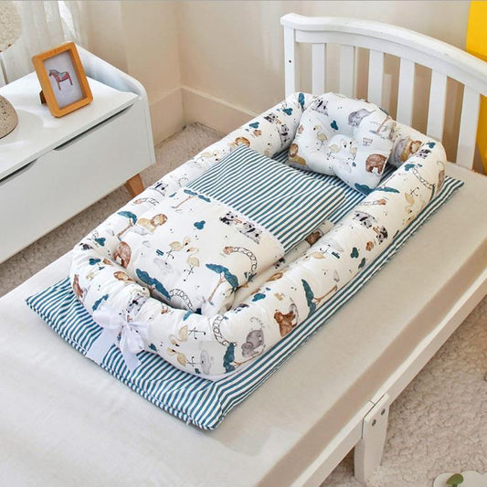 Baby's Portable Crib