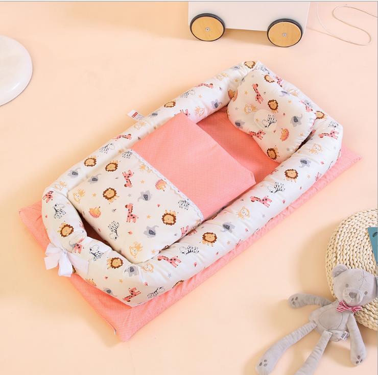 Baby's Portable Crib