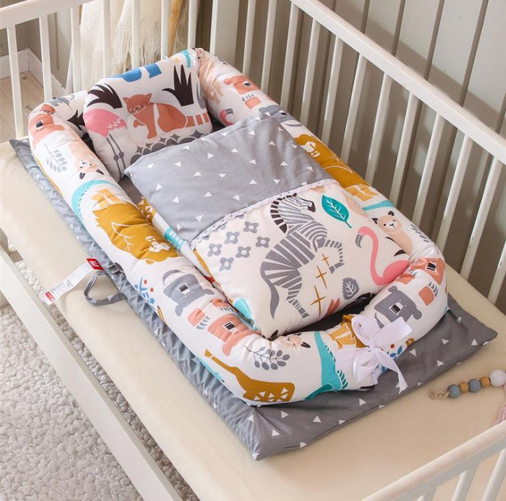 Baby's Portable Crib