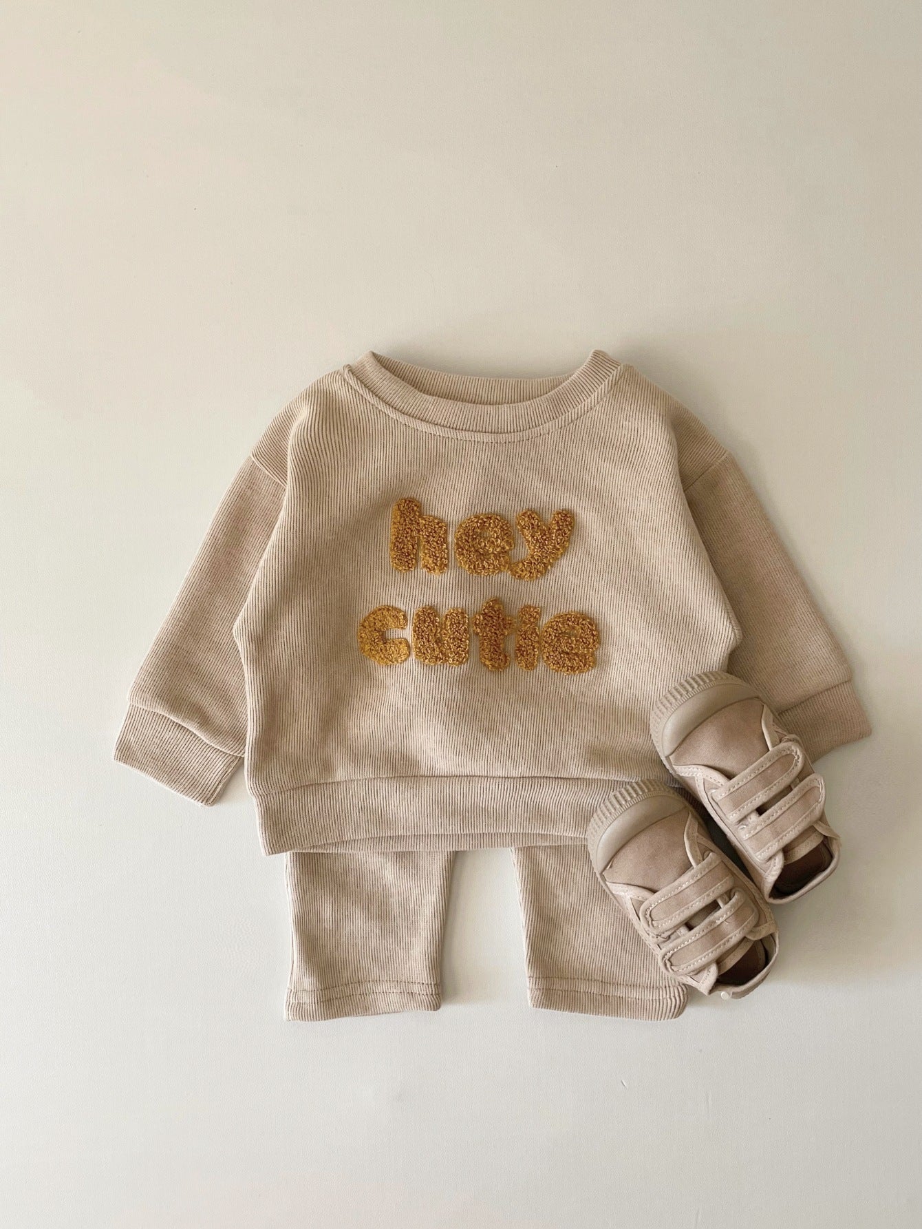 Baby's Autumn 2-Piece Embroidery Set